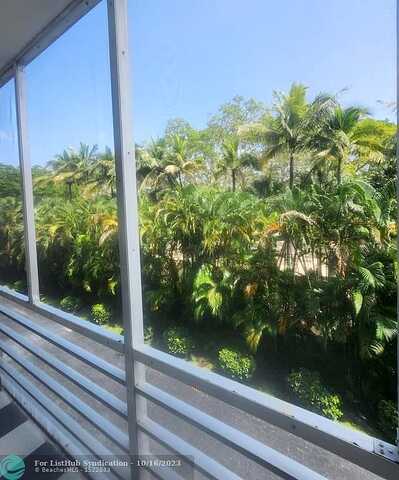 Ne 14Th Ave, Hallandale Beach, FL 33009