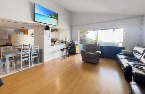 Boundbrook Blvd, West Palm Beach, FL 33406