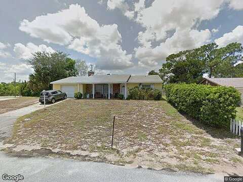 Banyan Tree Dr, Edgewater, FL 32141