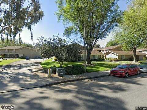 Gustavo St, El Cajon, CA 92019