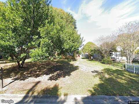 12Th, SAINT PETERSBURG, FL 33713