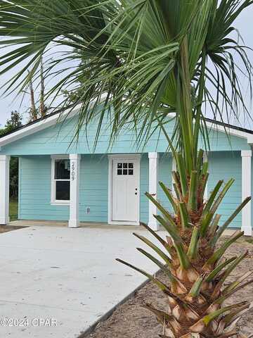 E 2Nd Plz E Plaza, Panama City, FL 32401