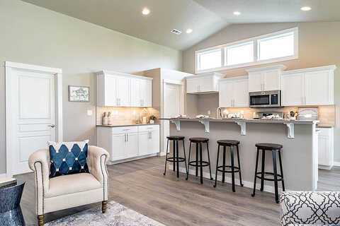 High Cedars Lane, Medford, OR 97504
