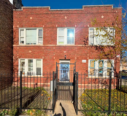 Huron, CHICAGO, IL 60624