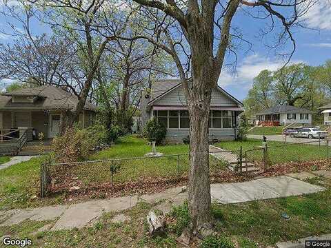 Benton, KANSAS CITY, MO 64132