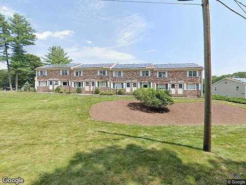 Plymouth St #1638, East Bridgewater, MA 02333
