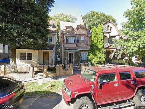 Winthrop, BROOKLYN, NY 11225