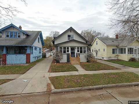 Englewood, MOUNT CLEMENS, MI 48043