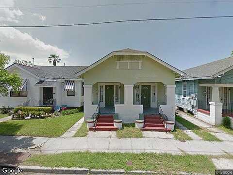 Frenchmen, NEW ORLEANS, LA 70122