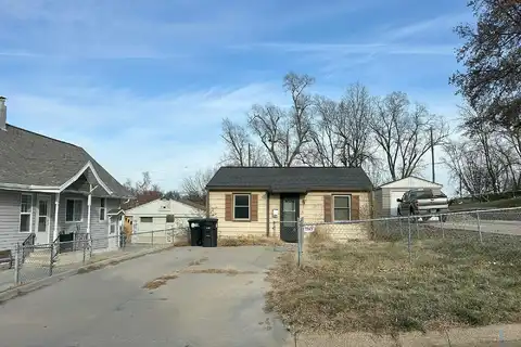 Polk, OMAHA, NE 68107
