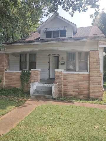 Lorene, BELLEVILLE, IL 62226