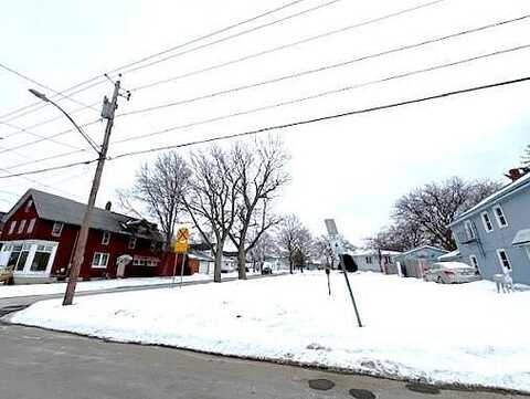 E Ctney St, Dunkirk, NY 14048