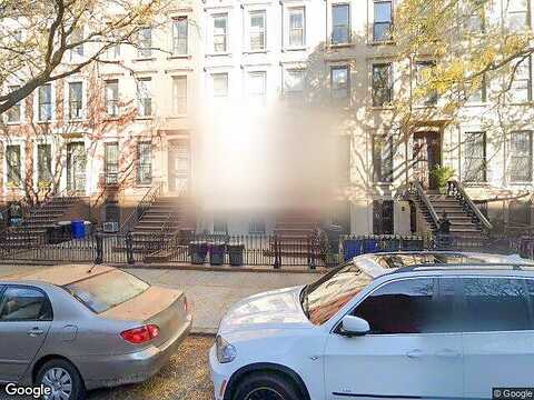 Putnam, BROOKLYN, NY 11221