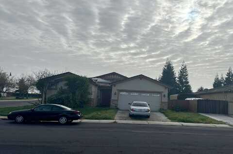 Golden Pond, MANTECA, CA 95336