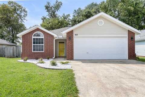 810 SE E CT, Bentonville, AR 72712