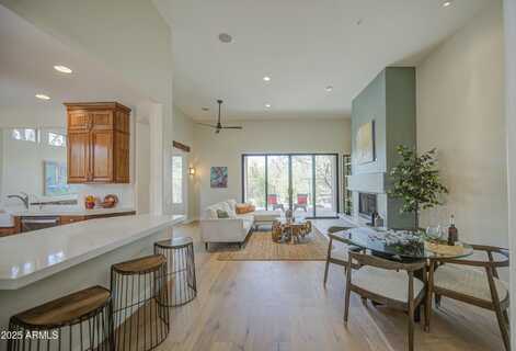 6456 E NIGHT GLOW Circle, Scottsdale, AZ 85266