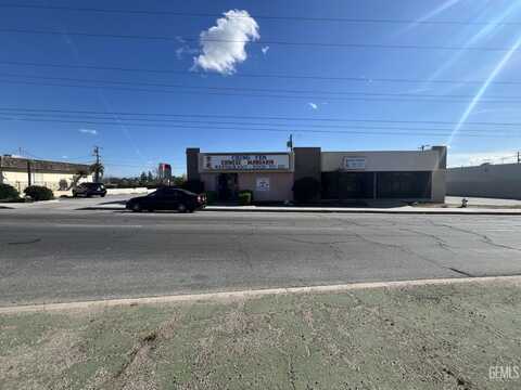 1207 Columbus Street, Bakersfield, CA 93305