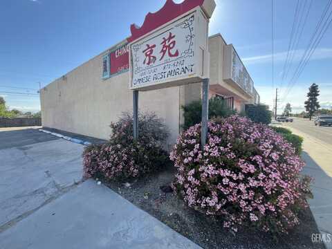 1207 Columbus Street, Bakersfield, CA 93305