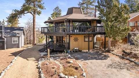 719 Villa Grove Avenue, Big Bear City, CA 92314