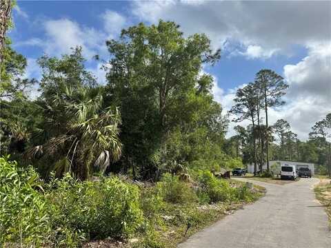 6741 Westwood Acres, FORT MYERS, FL 33905