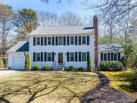 160 Mashpee Neck Road, Mashpee, MA 02649