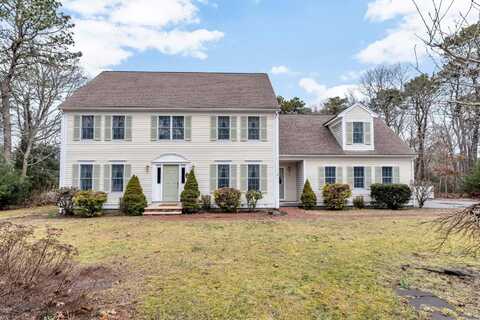 16 Cedar Street, Mashpee, MA 02649