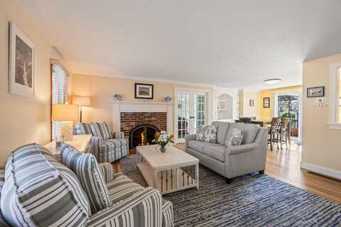 16 Haromar Heath Road, Harwich, MA 02645