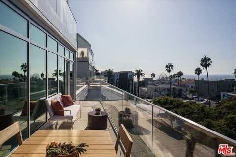 1705 Ocean Ave, Santa Monica, CA 90401