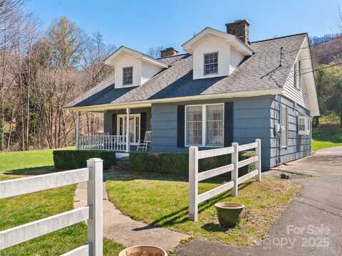 195 Nature Lane, Waynesville, NC 28786