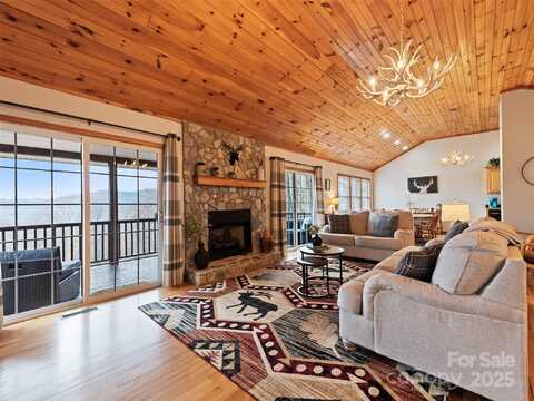 181 Rebel Ridge Road, Maggie Valley, NC 28751