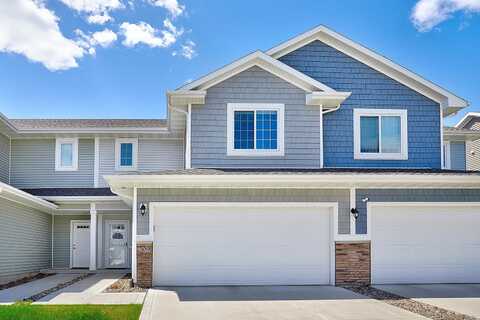 209 Pin Oak Court, Norwalk, IA 50211