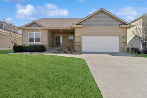 8670 Silverwood Drive, West Des Moines, IA 50266