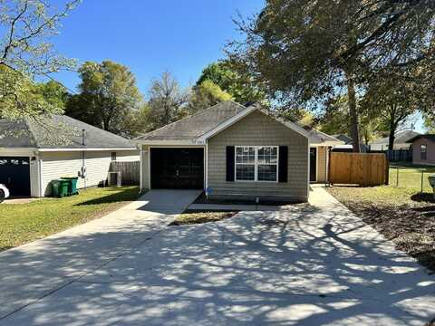 2942 Sholtz Avenue, Crestview, FL 32539