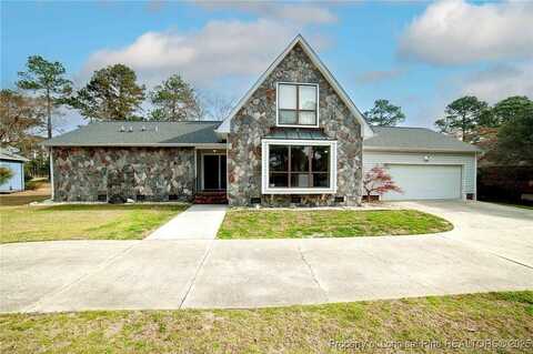 6812 Uppingham Road, Fayetteville, NC 28306