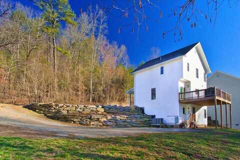 89 Stratford Place, Sylva, NC 28779