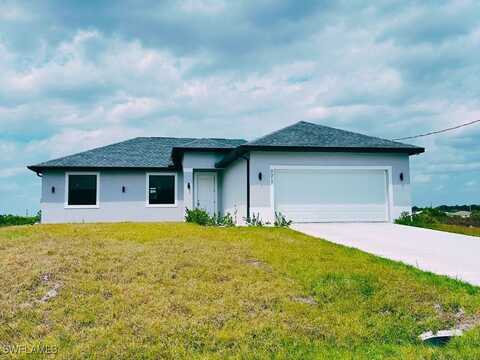 9017 Meadow Circle, Labelle, FL 33935