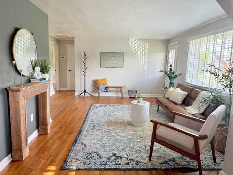 396 LINDEN DR, STAUNTON, VA 24401