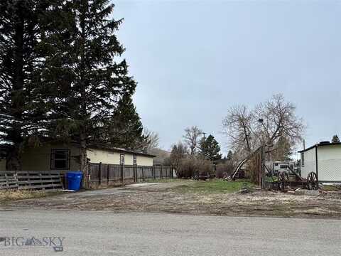 128 S P St., Livingston, MT 59047