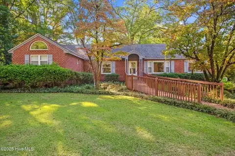 1607 Oaklawn Avenue, Greenville, NC 27858