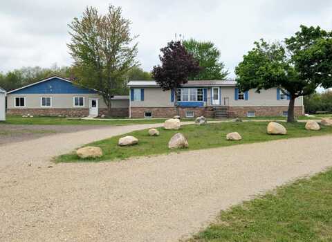 11701 N Vandecar Road, Farwell, MI 48622