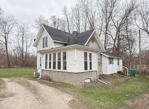211 Elizabeth Street, Dowagiac, MI 49047
