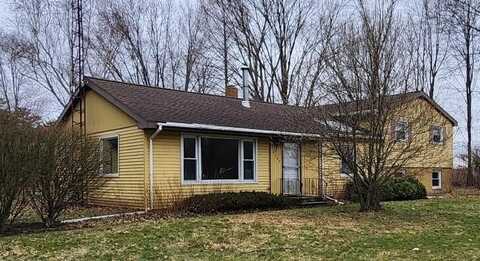 5352 S Green Avenue, Fremont, MI 49412