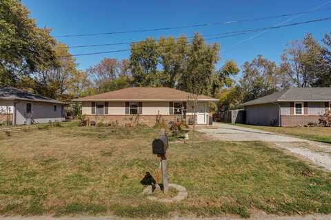 405 E Lynn Street, Nixa, MO 65714