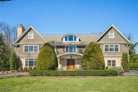 9 Tulane Dr, Livingston, NJ 07039