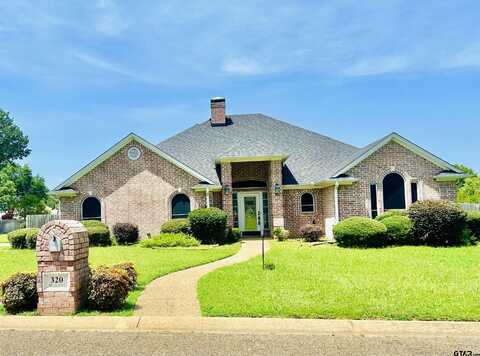 320 Briarcrest Dr, Chandler, TX 75758