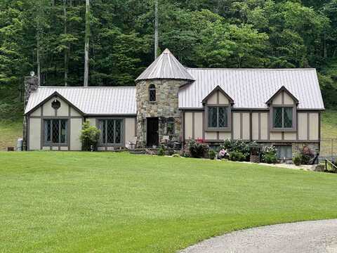 120 Maggie Lane, Wayne, WV 25570