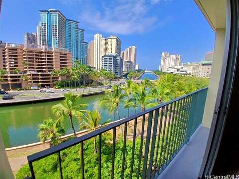 620 McCully Street, Honolulu, HI 96826