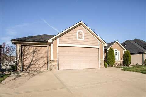 2135 NE Sparta Drive, Blue Springs, MO 64029