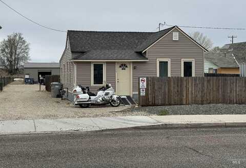 1111 N 11th Ave, Nampa, ID 83687