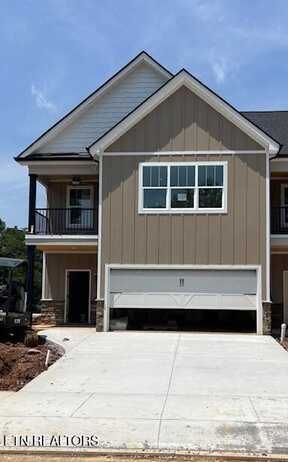 104 Lombardy Lane, Oak Ridge, TN 37830